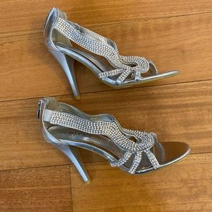 Sliver sparkly open toed heels